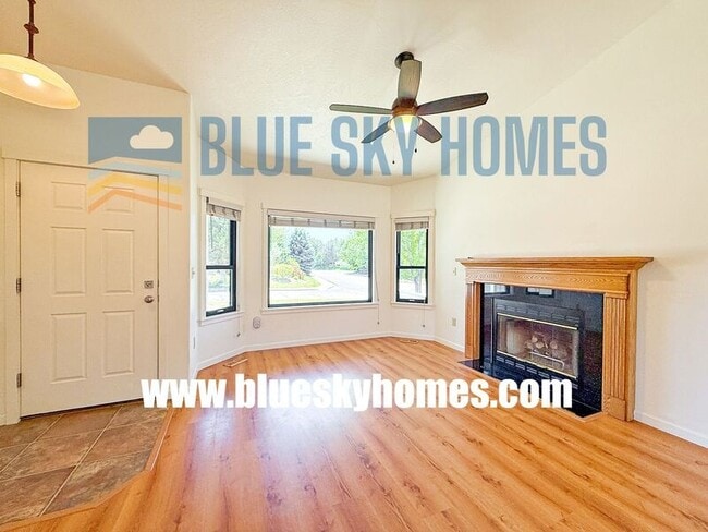 Building Photo - 3828 E Wormwood Ct