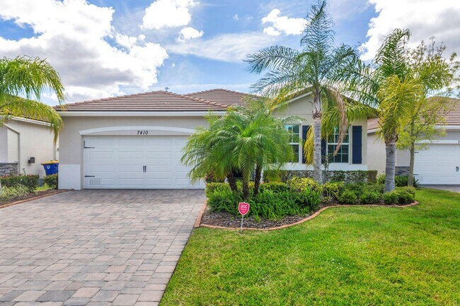 Building Photo - 7410 SW Harbor Cove Dr