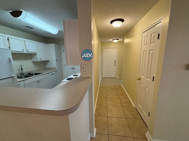 Building Photo - Spacious 3-Bedroom Villa in Woodbridge – Tile Flooring, Laundry Room, and Prime Bluffton Location!