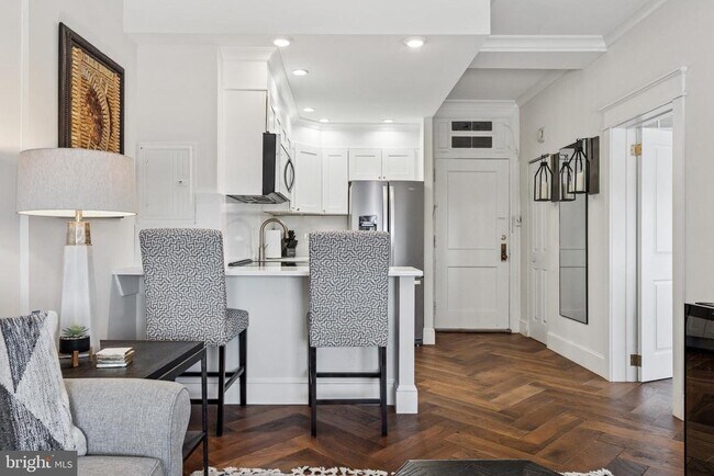 Building Photo - 1324 Locust St