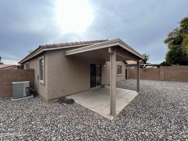 Building Photo - 16152 W Calavar Rd