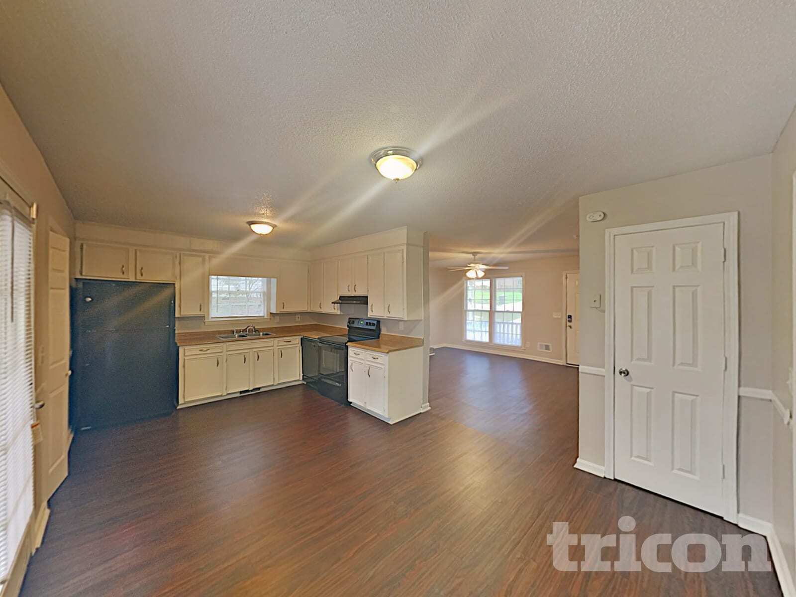 Building Photo - 305 Concourse Dr