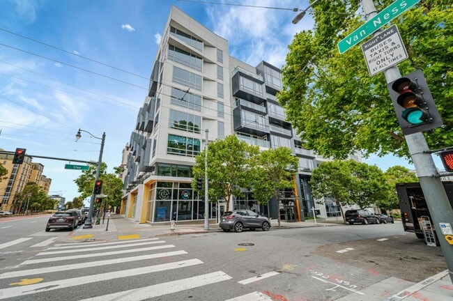 Building Photo - 1788 Clay St