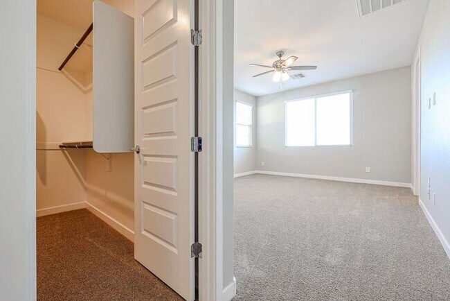 Building Photo - MOVE IN SPECIALS!! Recently Built Home in ...