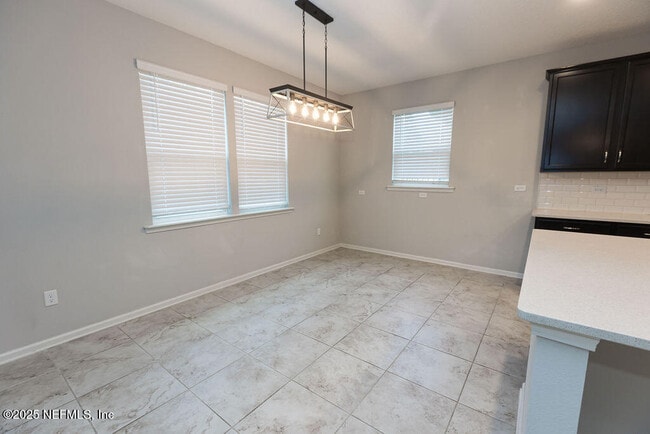 Building Photo - 154 Palisade Dr