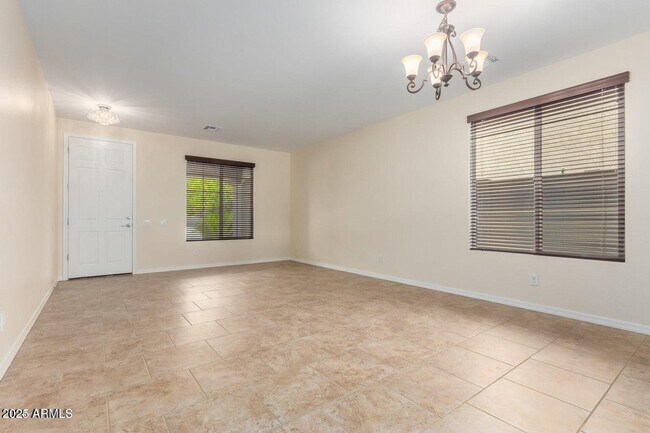 Building Photo - 5227 W Bent Tree Dr