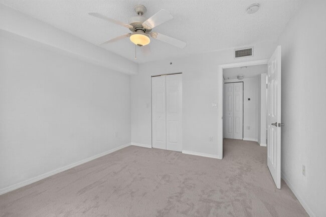 Building Photo - 1801 N Flagler Dr