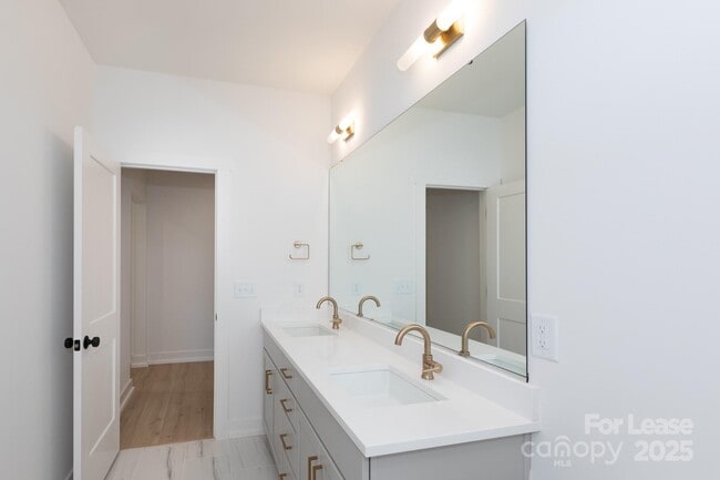 Building Photo - 505 Bowman Rd