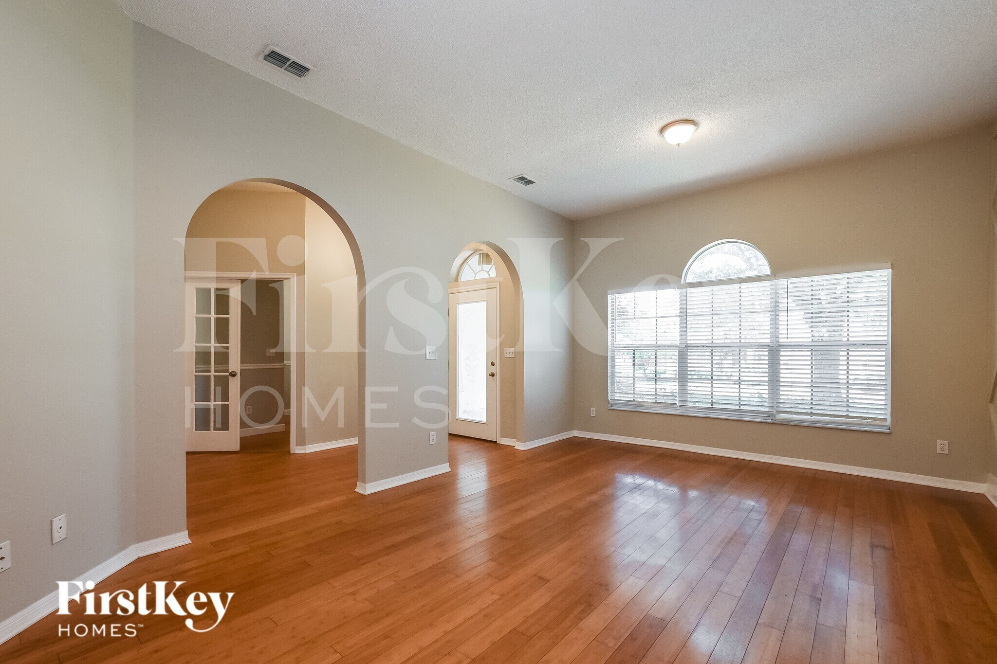 Building Photo - 3010 Linmont Ln