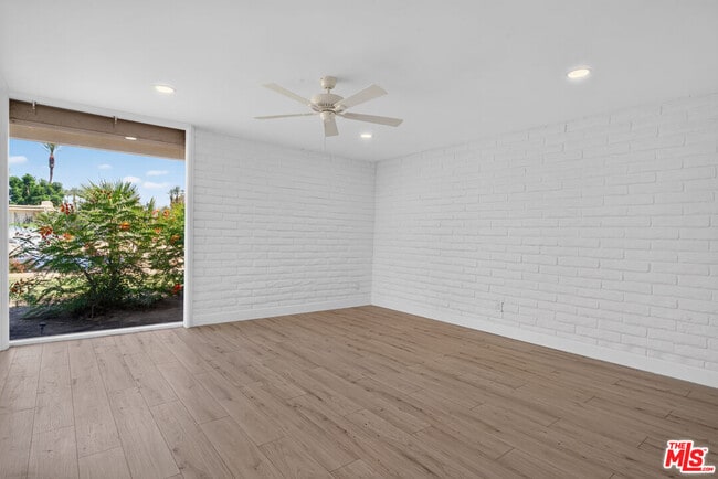 Building Photo - 75562 Camino De Plata N