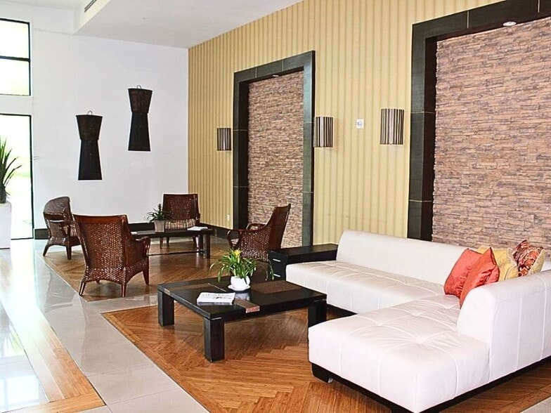 Building Photo - 4242 NW 2nd St