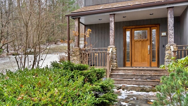 Building Photo - 14 Glendale Rd