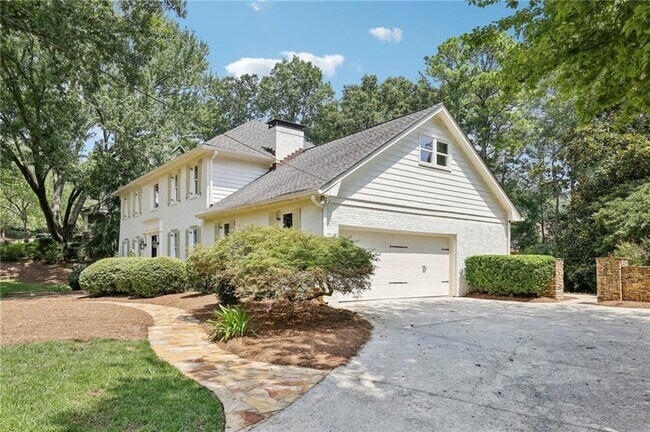 Building Photo - 5653 Trowbridge Dr