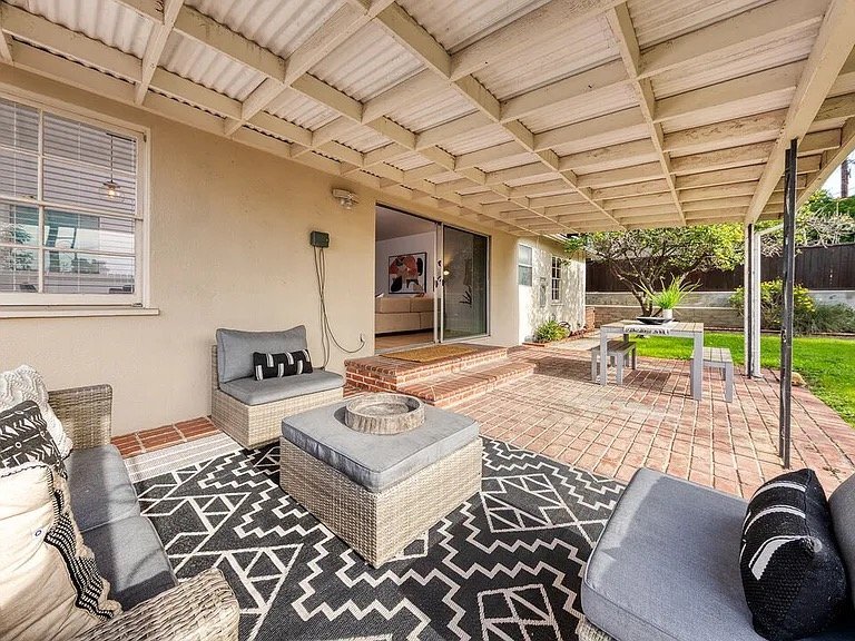 Building Photo - 10746 Cranks Rd