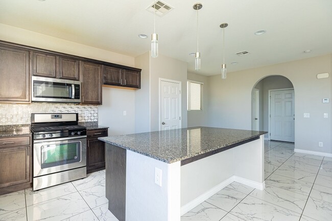 Building Photo - 6856 Pivot Point St