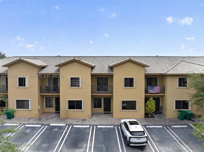 Building Photo - 11115 W Okeechobee Rd