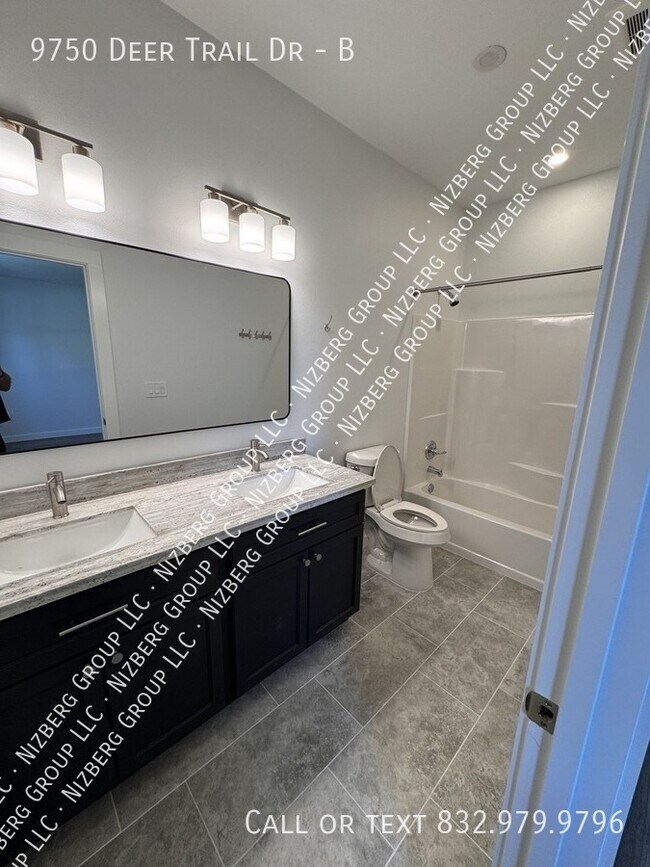 Building Photo - 9750 Deer Trail Dr