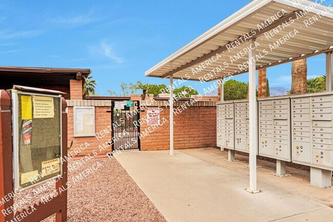 Building Photo - 277 E Root Way