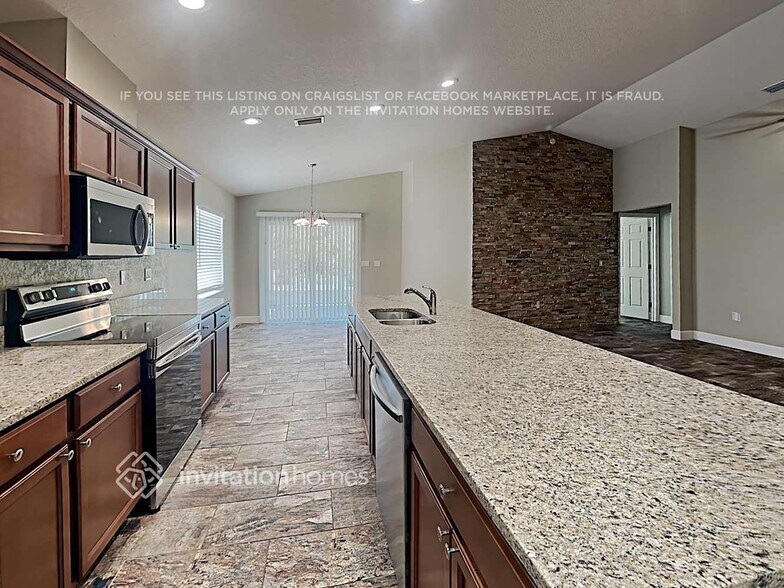 Building Photo - 3121 Grand Preserve Blvd