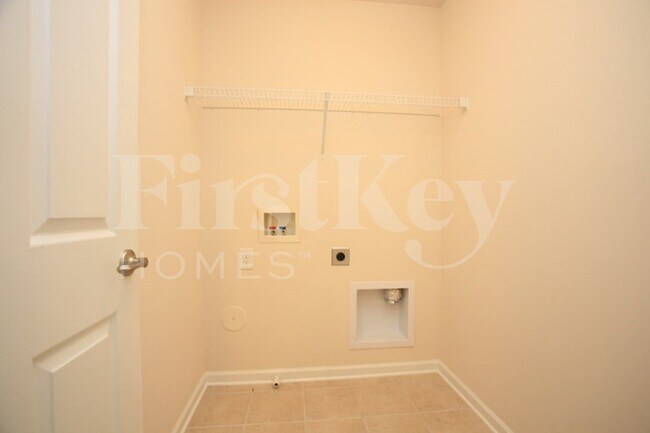 Building Photo - 3009 Fallondale Rd