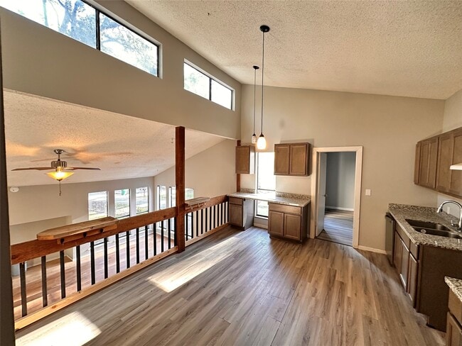 Building Photo - 3211 Keller St