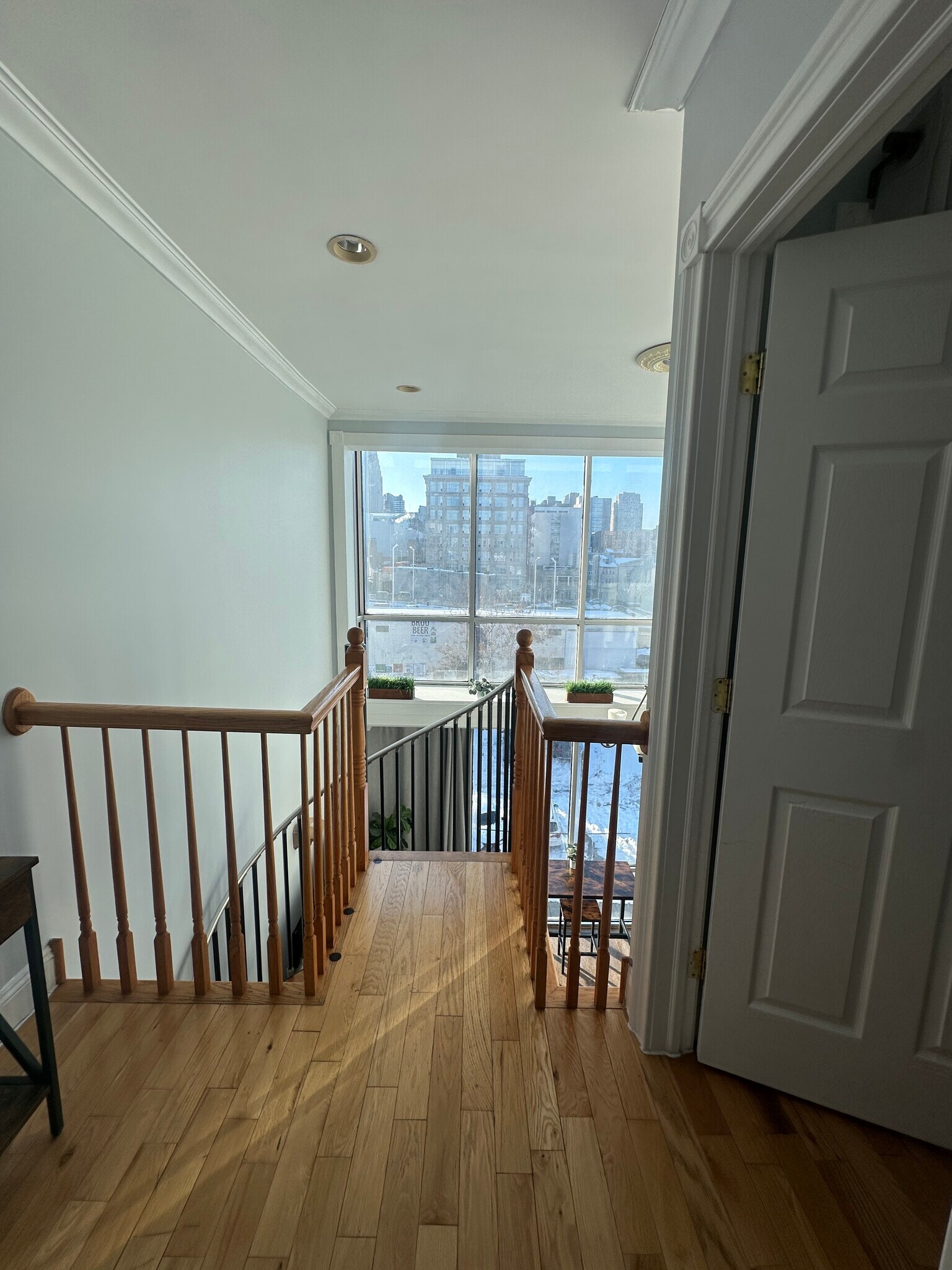 Building Photo - 205 N 11th St