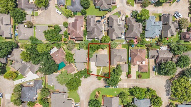 Building Photo - 12818 Chamberlain Dr