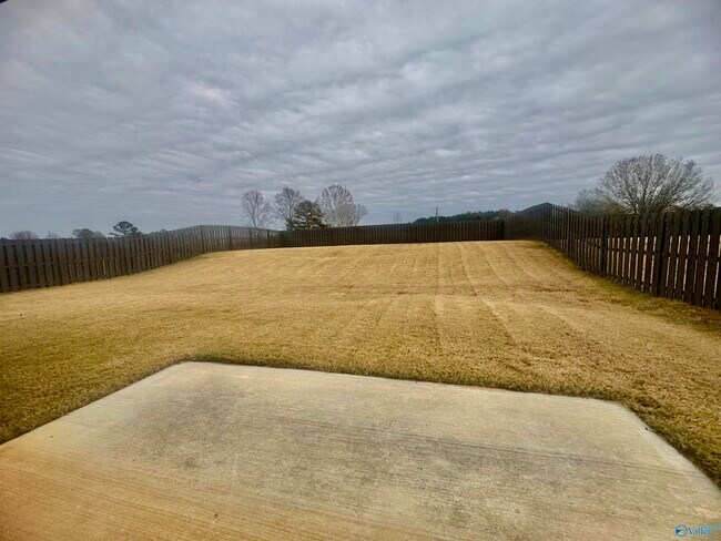 Building Photo - 91333 Monteagle Blvd SE