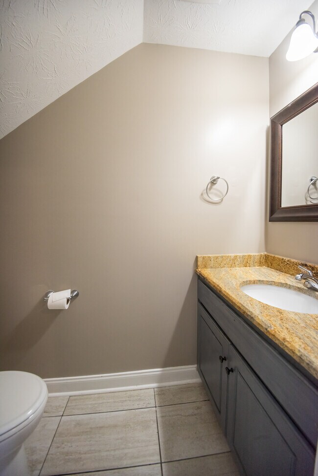 Building Photo - 8217 Lantern Ct