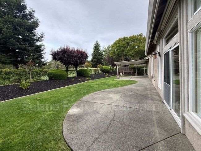 Building Photo - 2833 Prestwick Ct