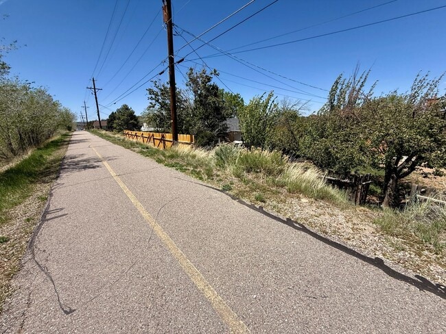 Building Photo - Pet-friendly 4-BR Home in Cedar City with Large Yard