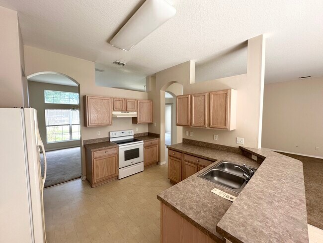 Building Photo - 15 Zinnia Trail
