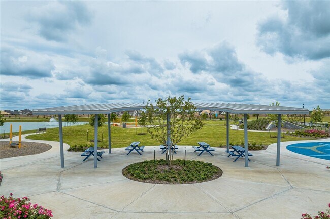 Building Photo - 2943 Summer Breeze Wy