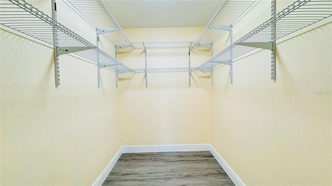 Building Photo - 9015 Westchester Cir