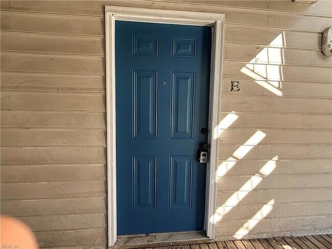 Building Photo - 97 28th St