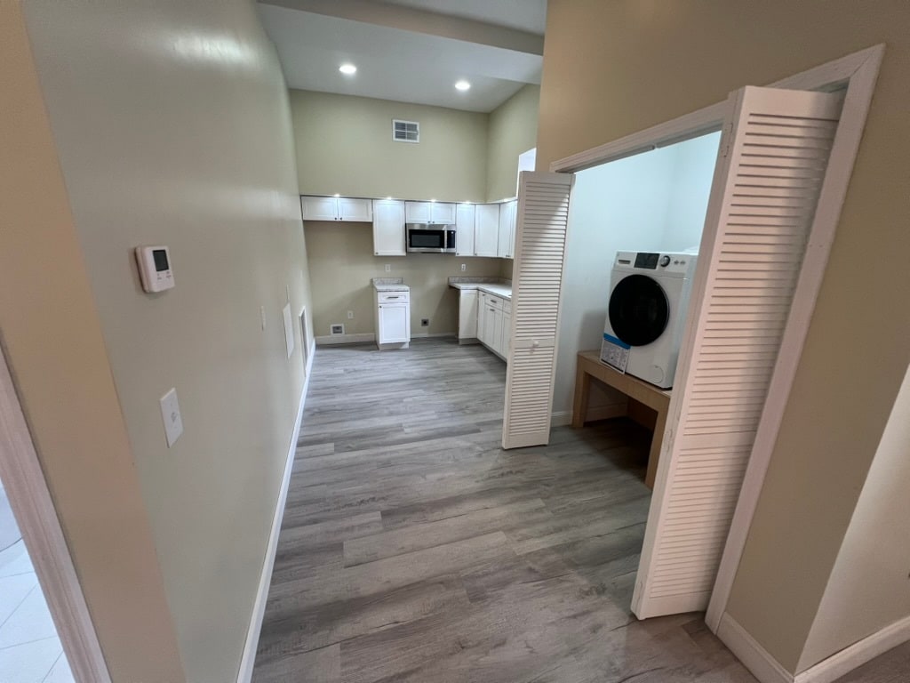 Building Photo - 1316 11th Ave