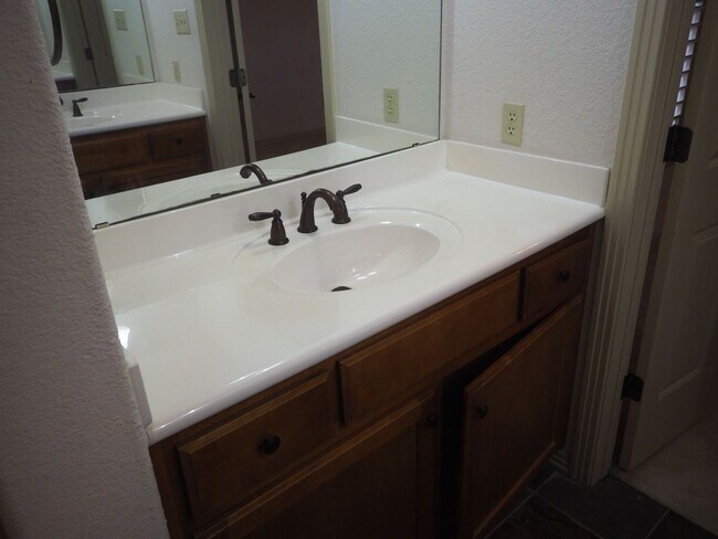 Building Photo - 13604 Caldwell Dr