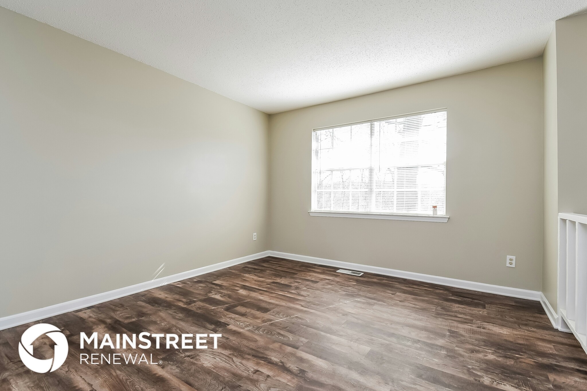 Building Photo - 5818 Dug Hollow Rd