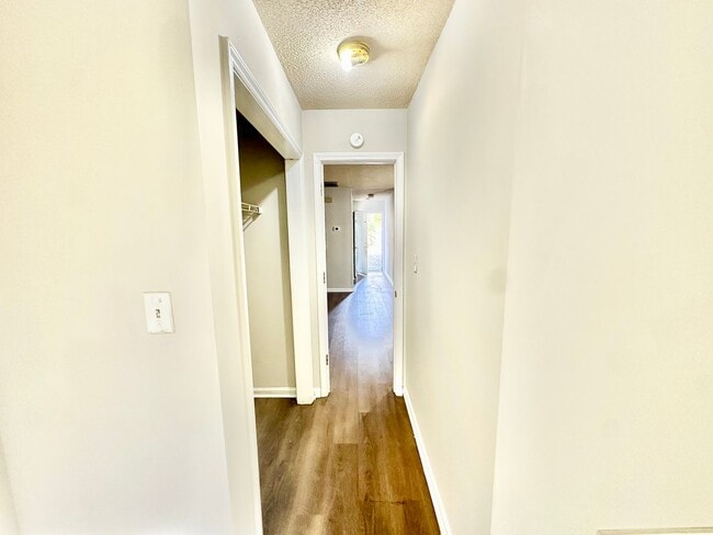 Building Photo - 507 Ebenezer Ave