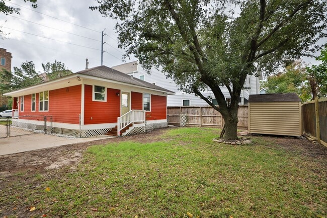 Building Photo - 1912 Shearn St
