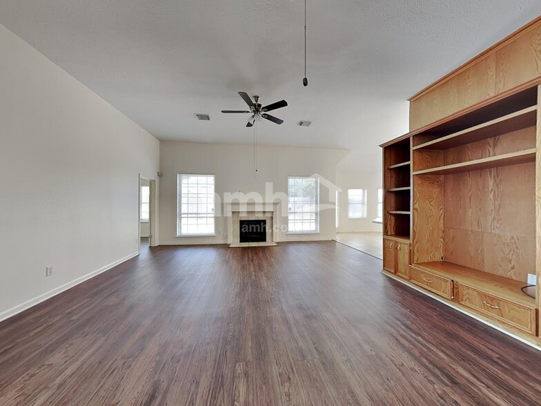 Building Photo - 1601 Oak Pl Ct