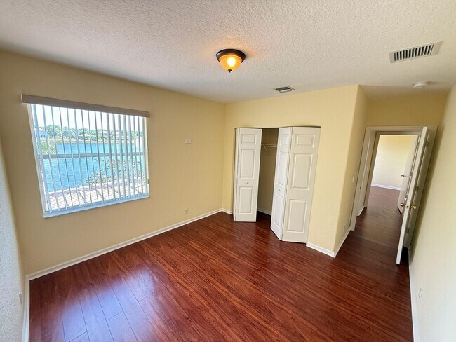 Building Photo - 5074 Massy Dr