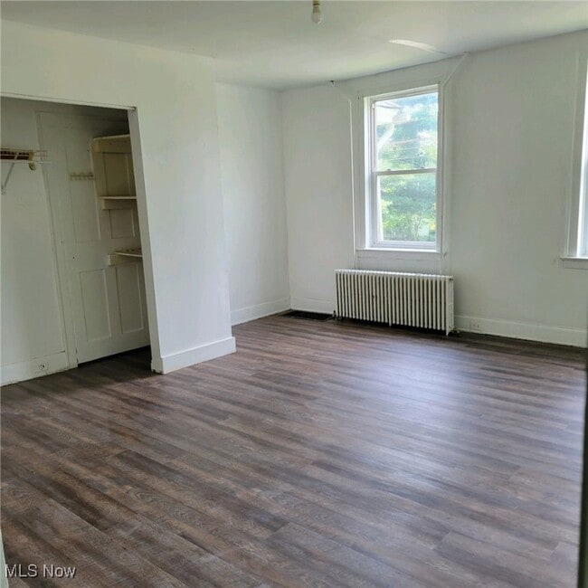 Building Photo - 5466 S Ridge Rd