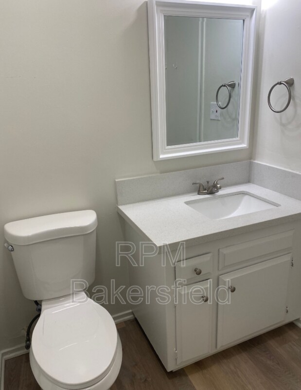 Building Photo - 2409 Olive St