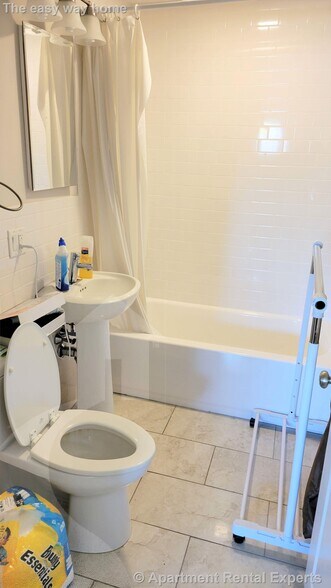 Building Photo - 134 Summer St