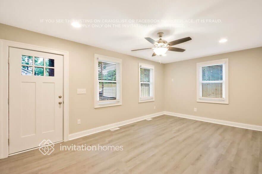 Building Photo - 1625 Finchley Dr