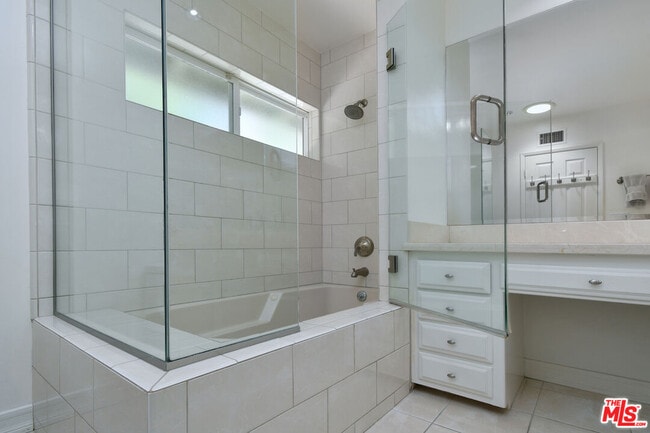 Building Photo - 3421 Castlewoods Pl