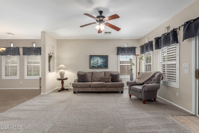 Building Photo - 10606 W Adam Ave