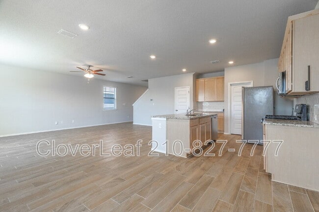 Building Photo - 238 Jaycen Ln