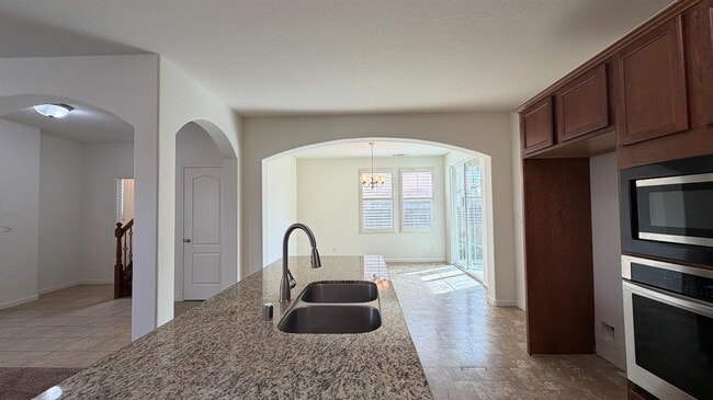 Building Photo - 4355 W Artemisa Dr